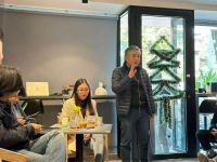 "GIA ĐÌNH KHAI PHÓNG" & LỊCH SỬ